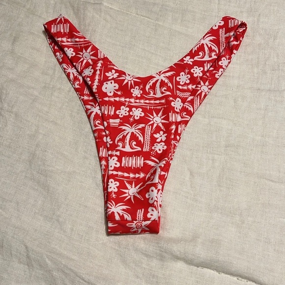 Whole set in Hula Hibiscus kulani kini - Picture 6 of 7